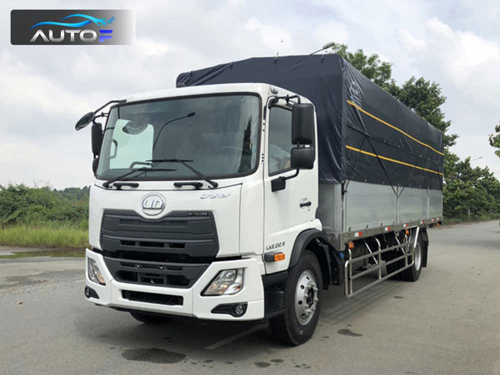 Xe tải UD CRONER LKE210 (8.2T - dài 7.4m) thùng mui bạt bửng nhôm